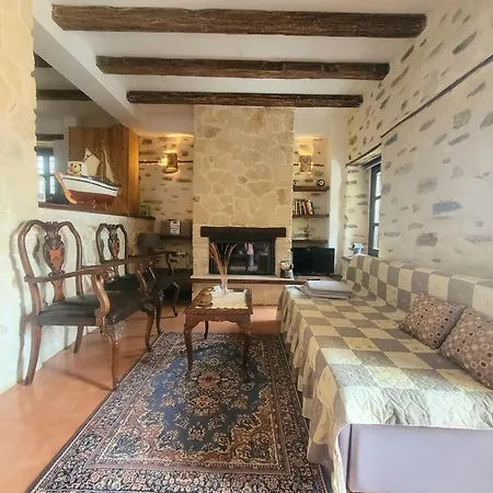 بيت للعطل Kotronia *